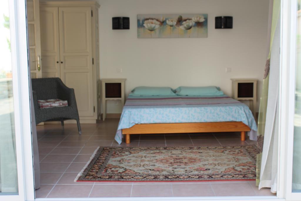 Chambres D'Hotes Le Clos Des Oliviers Sorbo-Ocagnano Camera foto